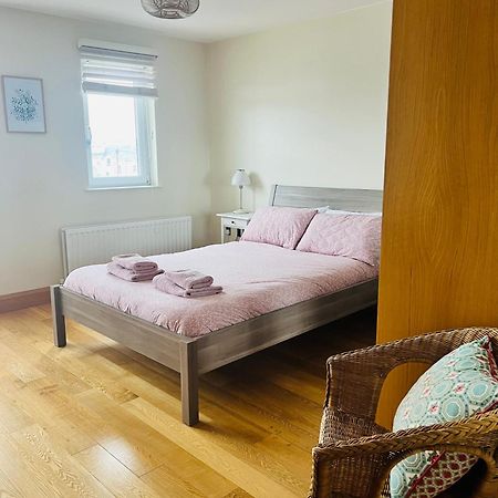 Penthouse Apartment - Town Centre, Sea Views, Secure Parking Portrush Luaran gambar