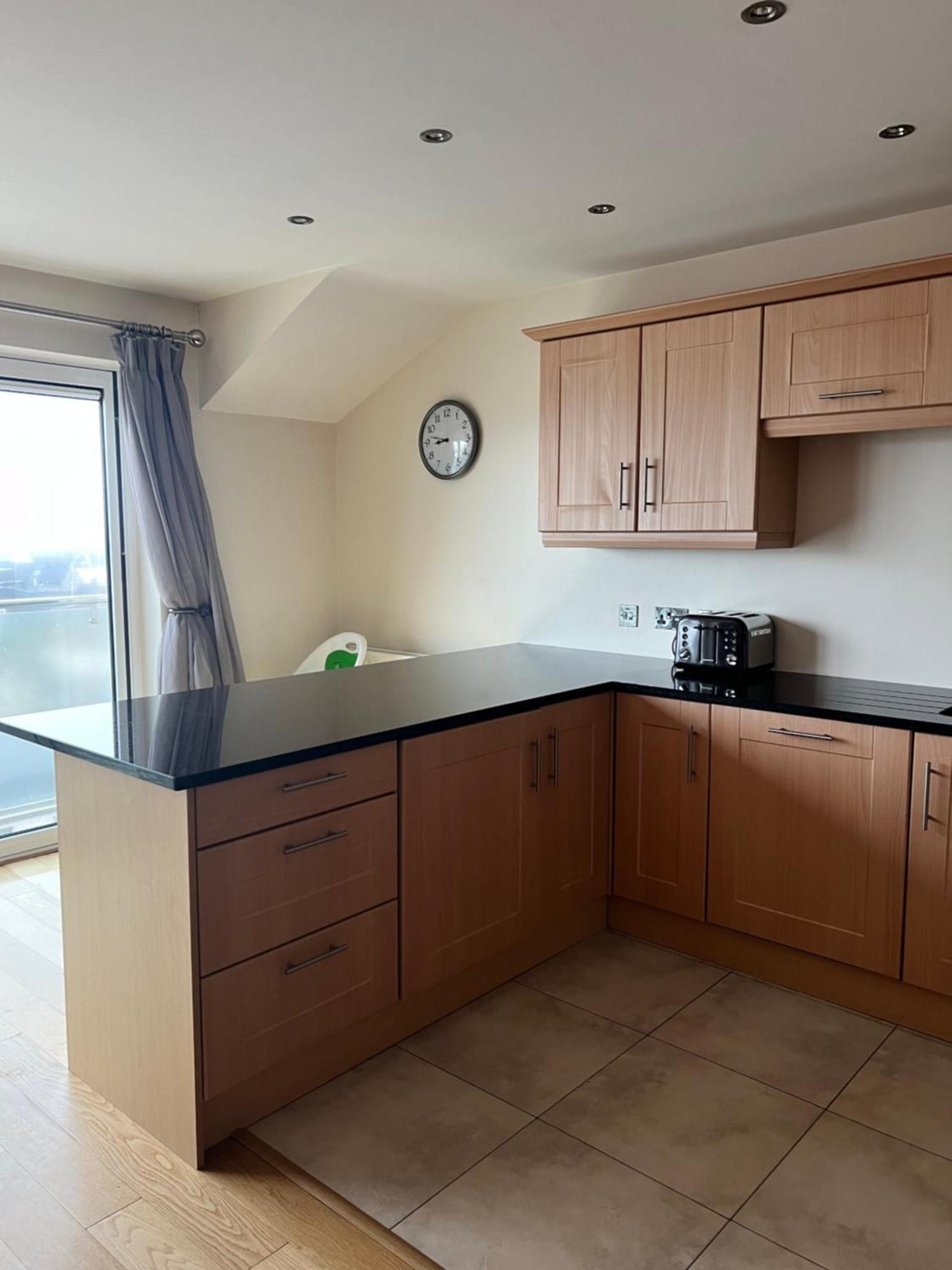Penthouse Apartment - Town Centre, Sea Views, Secure Parking Portrush Luaran gambar