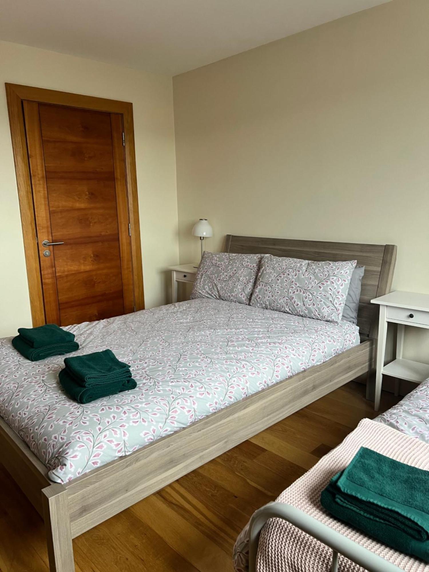 Penthouse Apartment - Town Centre, Sea Views, Secure Parking Portrush Luaran gambar