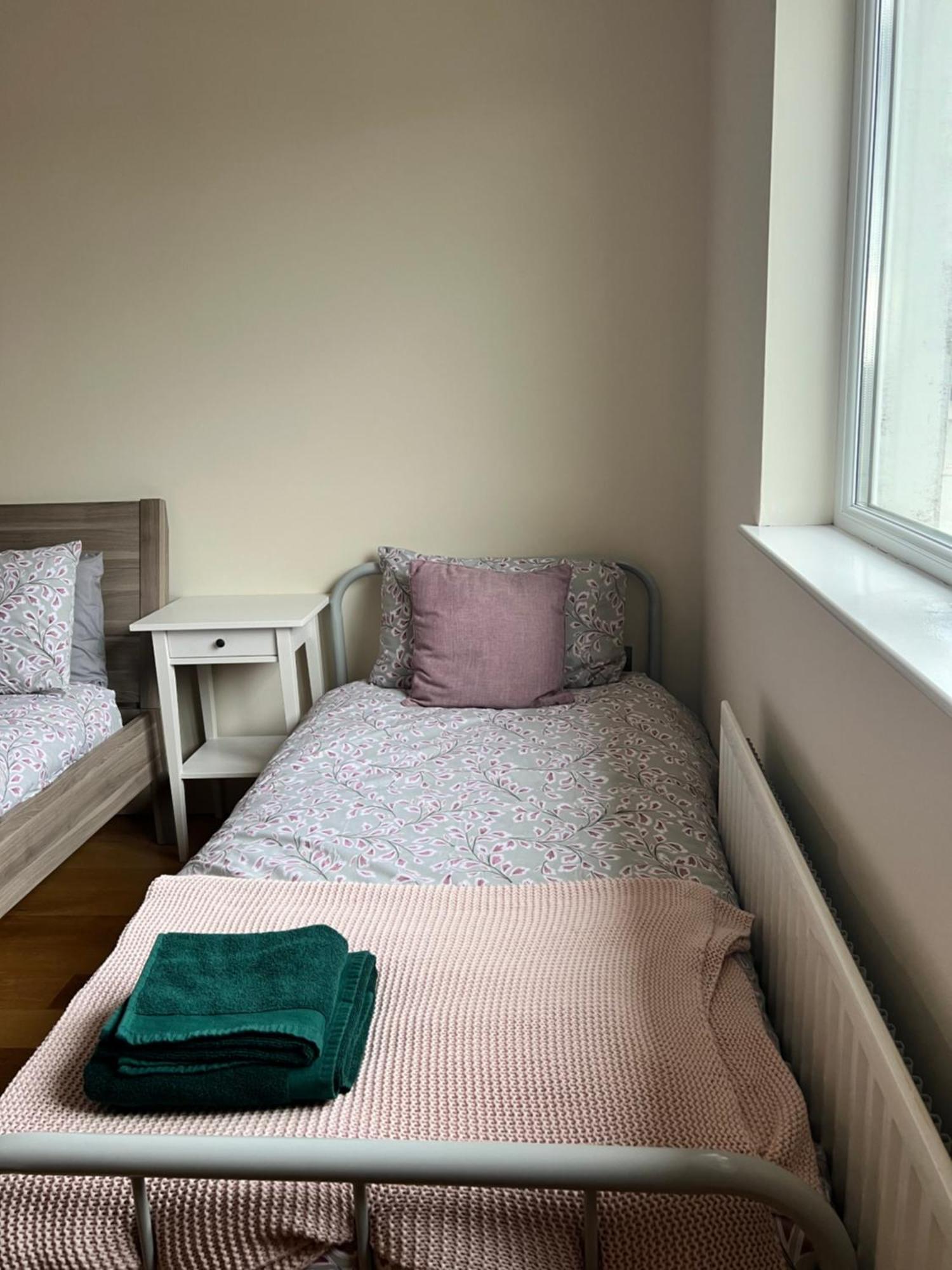 Penthouse Apartment - Town Centre, Sea Views, Secure Parking Portrush Luaran gambar